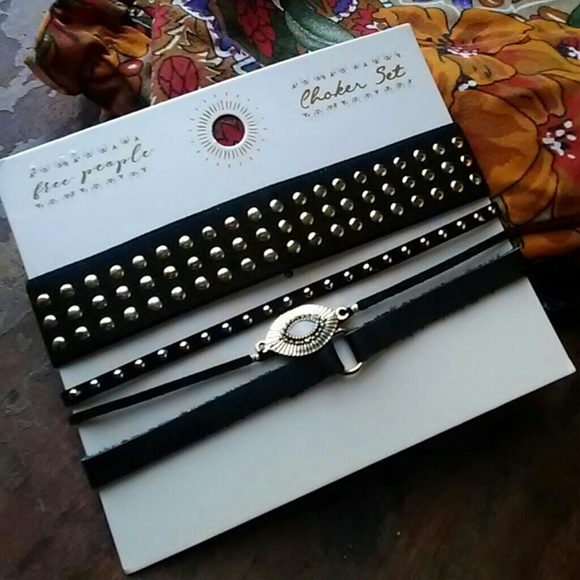Free People Jewelry - Free People Choker set